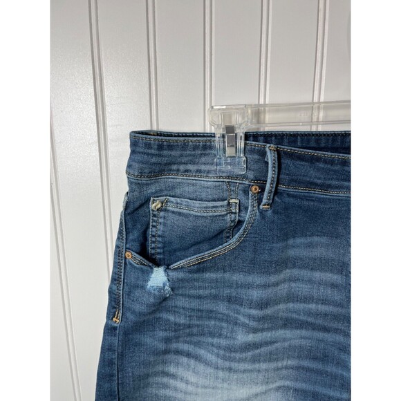 Levi's Blue Jean Shorts for Women - 16 - Picture 2 of 7